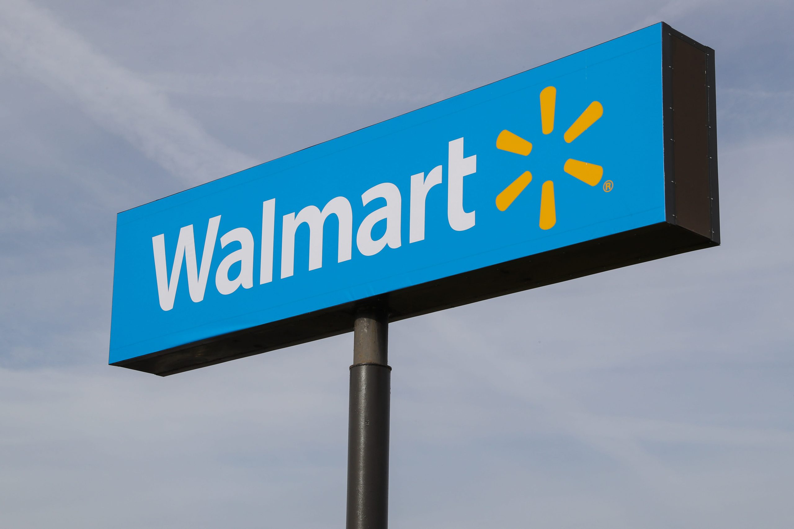 Walmart employees are now wearing body cameras in some stores