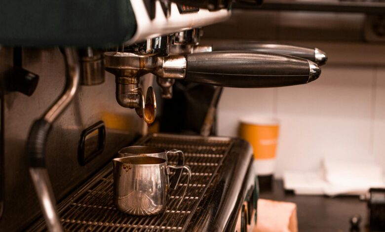 Industrial coffee brewing machine with multiple dispensers and digital controls